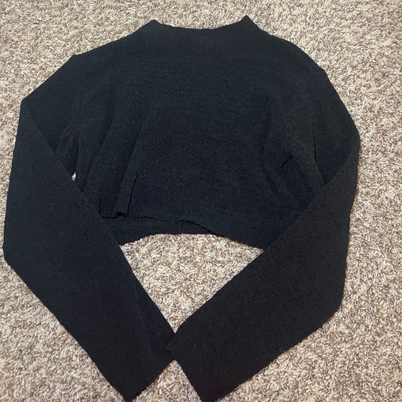 knit crop top turtle neck sweater size m - Picture 1 of 2